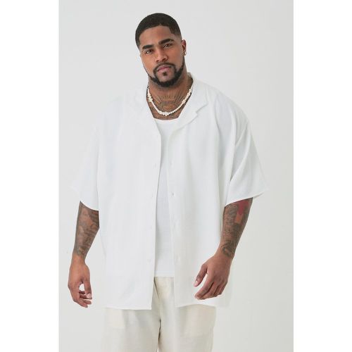 Plus Short Sleeve Oversized Linen Shirt In White - boohoo - Modalova