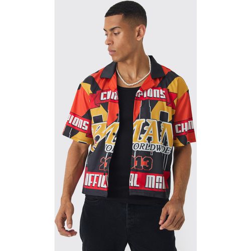 Camisa Oversize De Raso Recta Con Estampado De Motociclismo - boohoo - Modalova