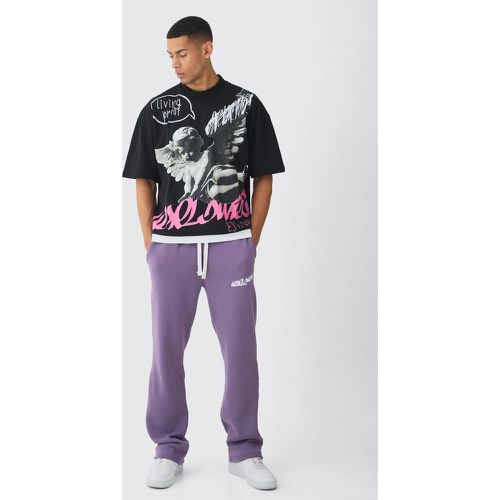 Set T-shirt oversize con grafica e finto doppio livello & pantaloni tuta - boohoo - Modalova