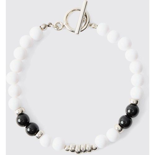 Pulsera Blanca Con Perlas, Blanco - boohoo - Modalova