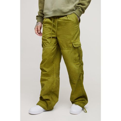 Pantalón Tall Cargo Holgado Con Cintura Elástica Y Lavado De Aceite - boohoo - Modalova