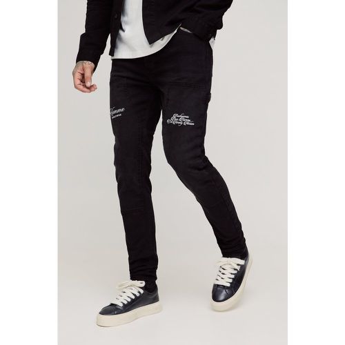 Pantaloni Carpenter Tall pesanti Skinny Fit con ricami - boohoo - Modalova