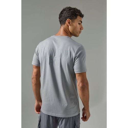 Camiseta Man Active Resistente Training Dept Ajustada - boohoo - Modalova