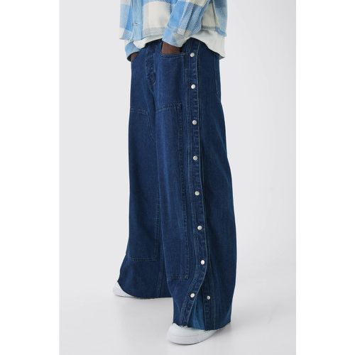 Jeans extra comodi in denim rigido su due livelli - boohoo - Modalova