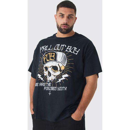 T-shirt Plus Size ufficiale con stampa Fall Out Boy - boohoo - Modalova