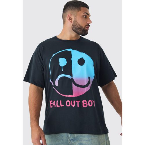 T-shirt Plus Size ufficiale con stampa Fall Out Boy - boohoo - Modalova