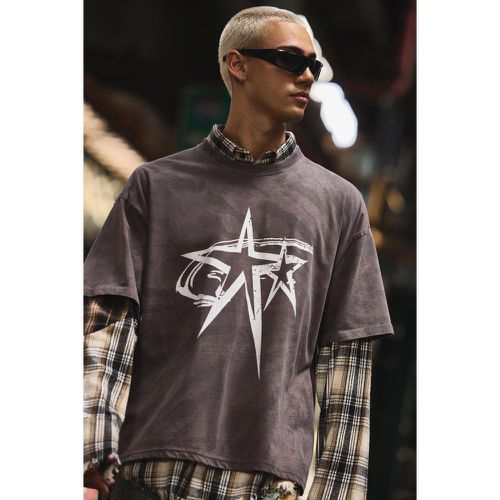 T-shirt squadrata oversize pesante con stampa di stelle - boohoo - Modalova