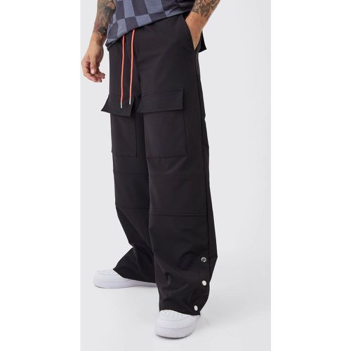 Baggy Fit Twill Cargo Popper Hem Cargo Trousers - boohoo - Modalova