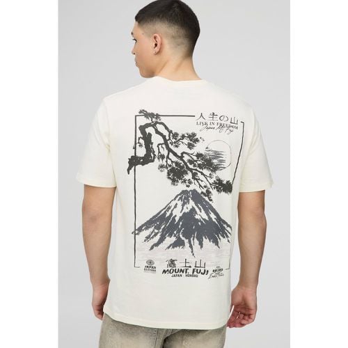 T-shirt con grafica di montagna - boohoo - Modalova