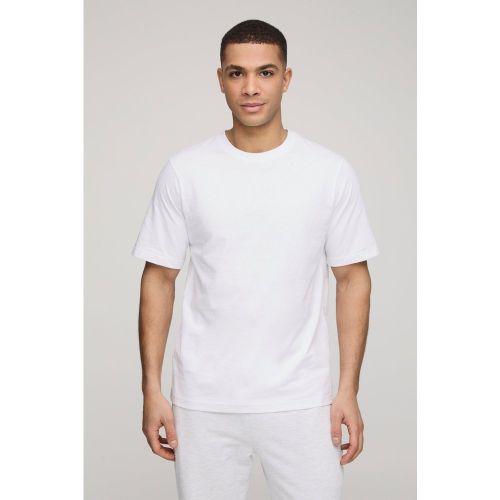 Camiseta Básica Con Cuello De Caja - boohoo - Modalova