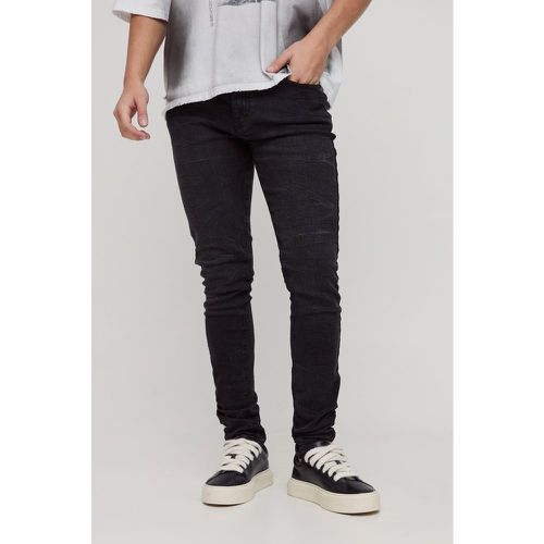 Jeans Skinny Fit Stretch slavati con pieghe sul fondo - boohoo - Modalova