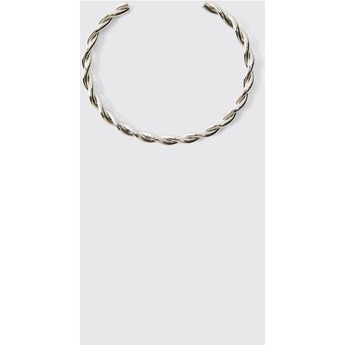 Brazalete Curvo Plateado, Gris - boohoo - Modalova