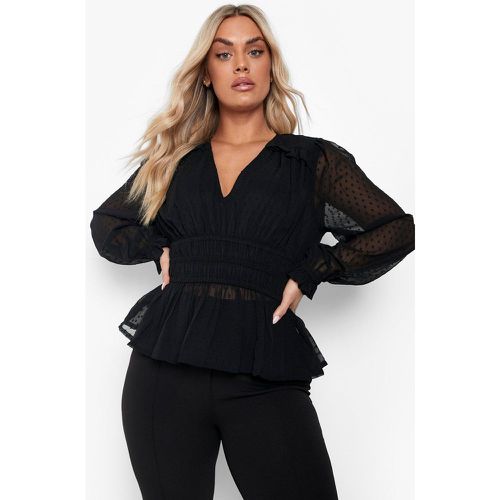 Blusa Plus Size in rete plumetis con maniche ampie - boohoo - Modalova