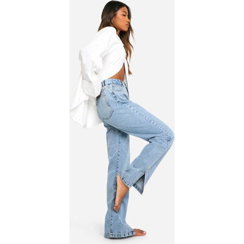 Jeans dritti Basics a vita alta con spacco sul fondo - boohoo - Modalova