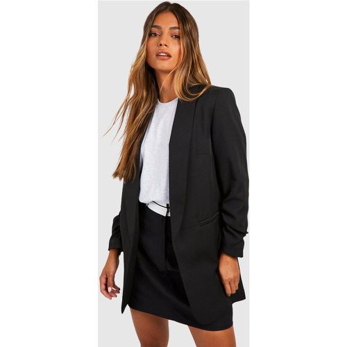 Blazer sartoriale con ruches sulle maniche - boohoo - Modalova