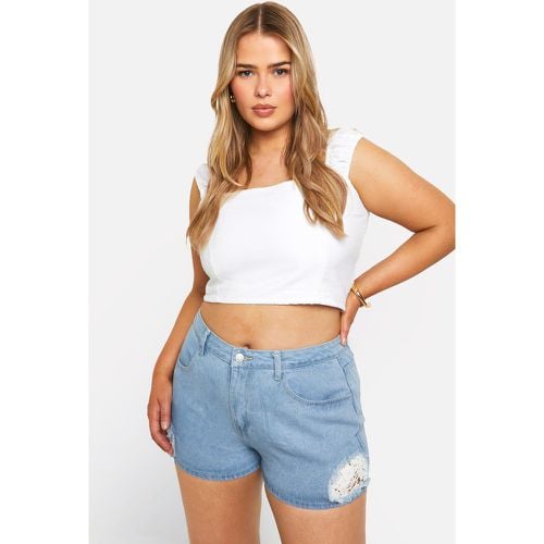 Pantaloncini Plus Size in denim misto all'uncinetto - boohoo - Modalova