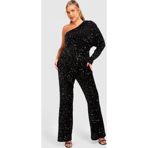 Tuta intera Plus Size monospalla in velluto con paillettes - boohoo - Modalova