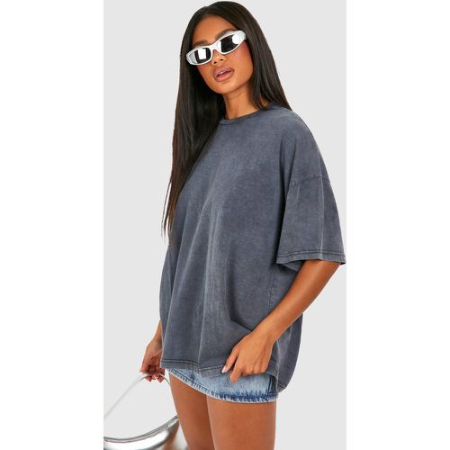 T-shirt squadrata oversize in lavaggio acido - boohoo - Modalova