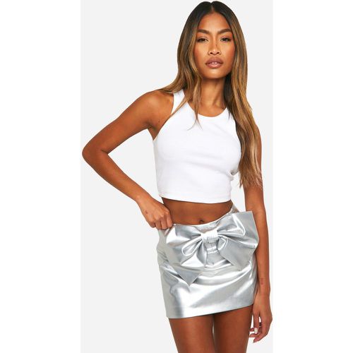 Metallic Oversized Bow Mini Skirt - boohoo - Modalova