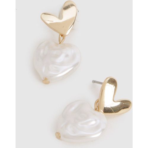 Organic Heart Pearl Drop Earrings - boohoo - Modalova