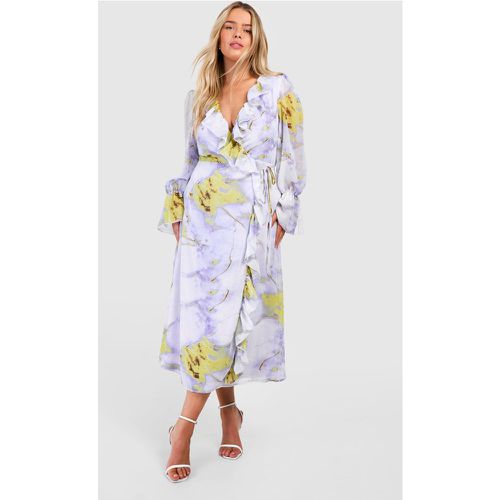 Plus Floral Ruffle Wrap Dress - boohoo - Modalova