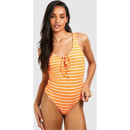 Tall Crinkle Stripe Plunge Swimsuit - boohoo - Modalova