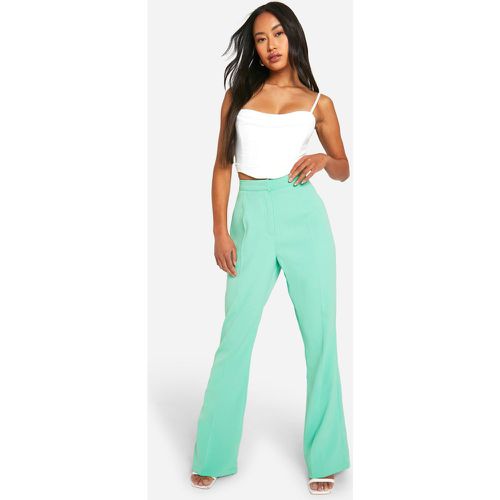 Pantaloni sartoriali Fit & Flare - boohoo - Modalova