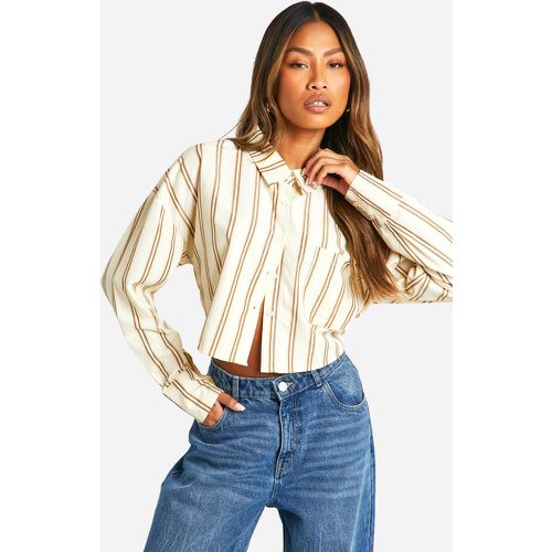 Camisa Crop Recta De Rayas, Beige - boohoo - Modalova