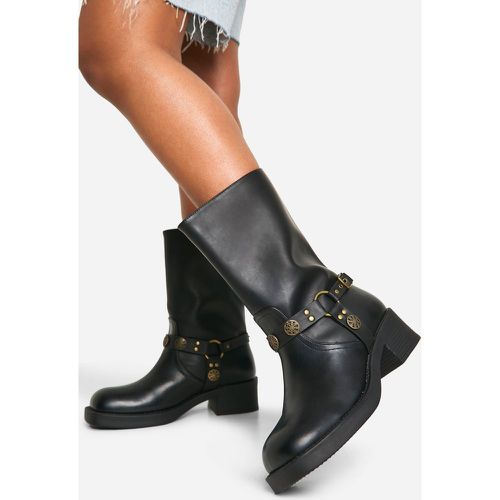 Botas Estilo Western De Holgura Ancha Con Hebilla - boohoo - Modalova