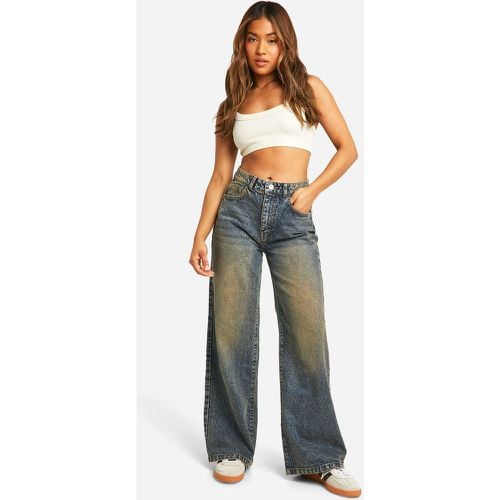 Jeans a gamba ampia Petite Basics a vita alta - boohoo - Modalova