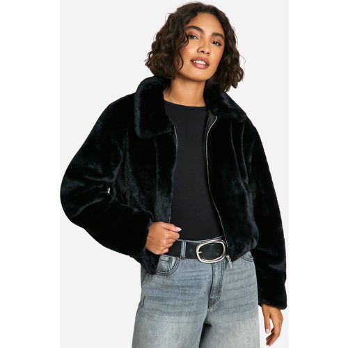 Chaqueta Tall Corta De Pelo Sintético - boohoo - Modalova