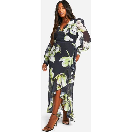 Vestito scaldacuore maxi Plus Size a fiori con arricciature - boohoo - Modalova