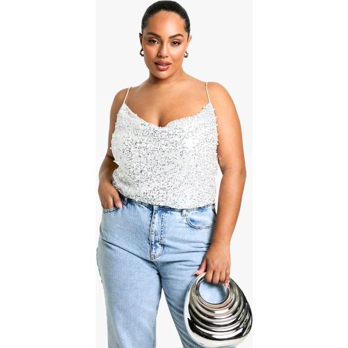 Top Plus Size con perle e scollo a cappuccio - boohoo - Modalova