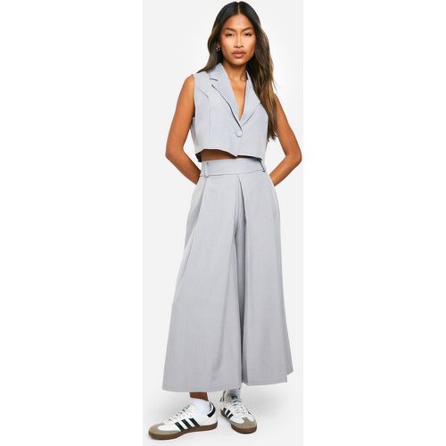 Pantaloni culottes sartoriali a gamba ampia in mélange con pieghe frontali - boohoo - Modalova