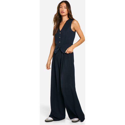 Pantaloni Tall a gamba super ampia con pieghe - boohoo - Modalova