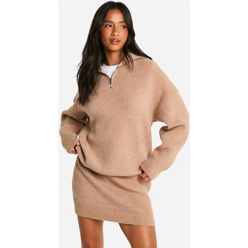 Pullover Petite in maglia a coste con zip corta & minigonna coordinata - boohoo - Modalova