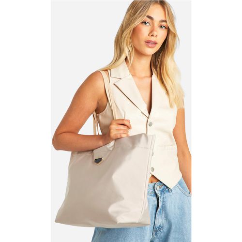 Bolso Tote De Nailon, Beige - boohoo - Modalova