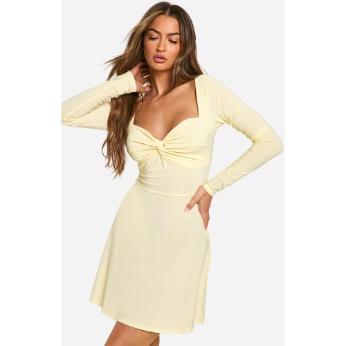 Vestido Mini Fruncido Con Nudo En Forma De A - boohoo - Modalova