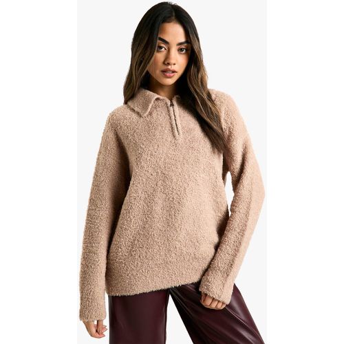 Maglione in maglia in bouclé con colletto - boohoo - Modalova