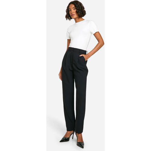 Pantaloni sartoriali Tall Slim Fit - boohoo - Modalova