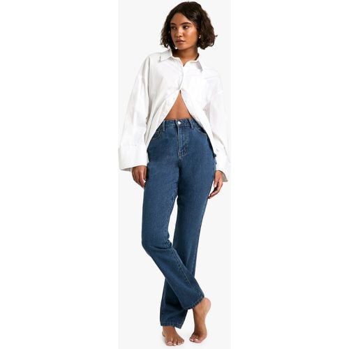 Jeans Mom Tall Basics a vita alta - boohoo - Modalova