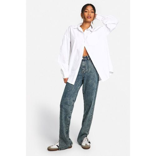 Jeans dritti Basics con spacco sul fondo - boohoo - Modalova