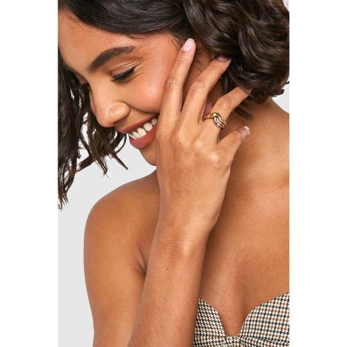 Pack De 2 Anillos Ondulados De Metal Mixto - boohoo - Modalova