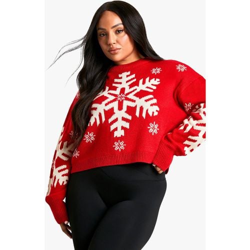 Maglione natalizio Plus Size con fiocchi di neve - boohoo - Modalova