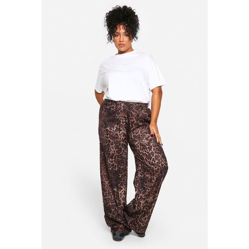 Pantalón Plus De Tela Con Estampado De Leopardo Y Cordón Elástico - boohoo - Modalova