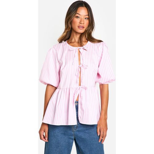 Top Tall in cotone a righe con laccetti frontali e maniche ampie - boohoo - Modalova