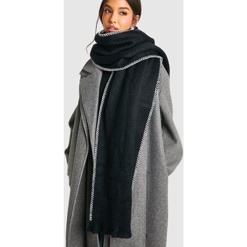 Sciarpa in maglia rifinita con cuciture coperte - boohoo - Modalova