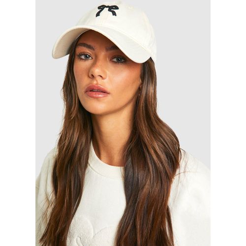 Cappello da baseball con ricamo di fiocco - boohoo - Modalova