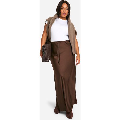 Gonna maxi Plus Size in raso con laccetti - boohoo - Modalova