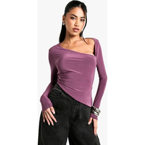 Top a maniche lunghe seducente con scollo asimmetrico e fondo - boohoo - Modalova